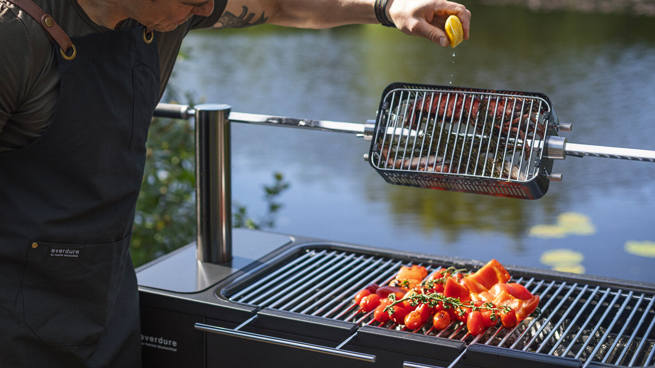 HUB II and Rotisserie Cage in use